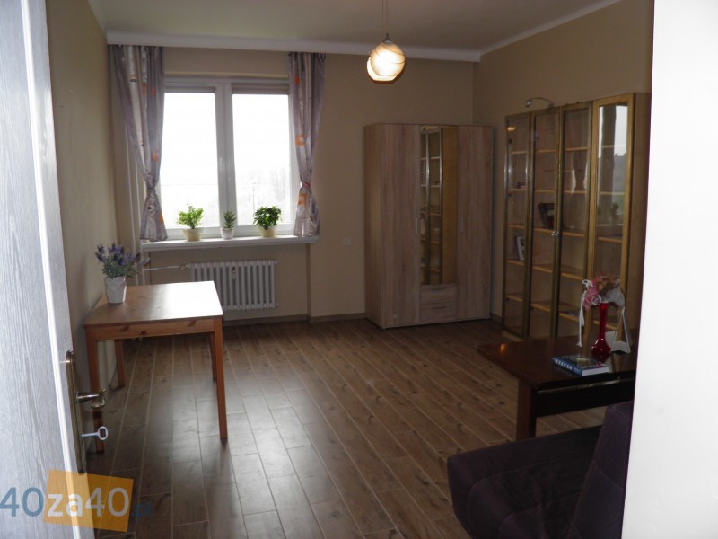 Mieszkanie do wynajęcia, pokoje: 3, cena: 750,00 PLN, Katowice, kontakt: PL +48 691 324 007