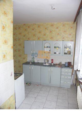 Dom na sprzedaż, powierzchnia: 930 m2, pokoje: 15, cena: 630 000,00 PLN, Zabrze, kontakt: 605543600