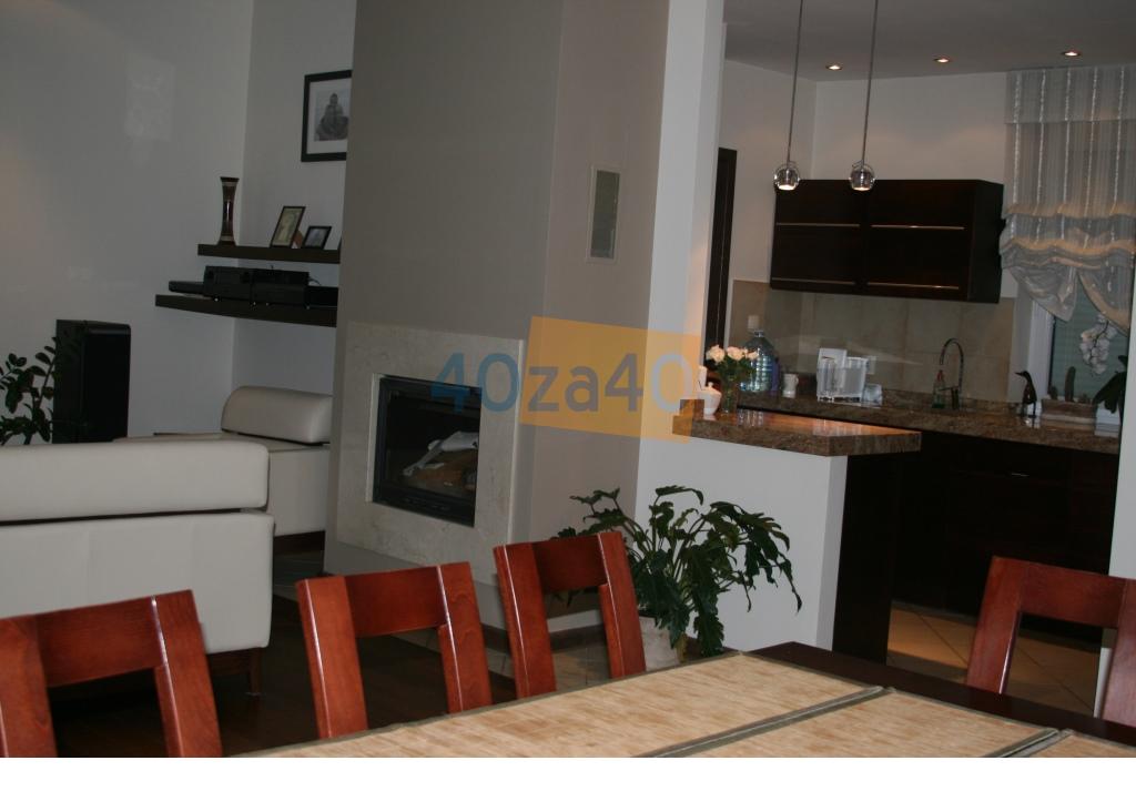Dom na sprzedaż, powierzchnia: 128 m2, pokoje: 4, cena: 840 000,00 PLN, Kamionki, kontakt: 519328879